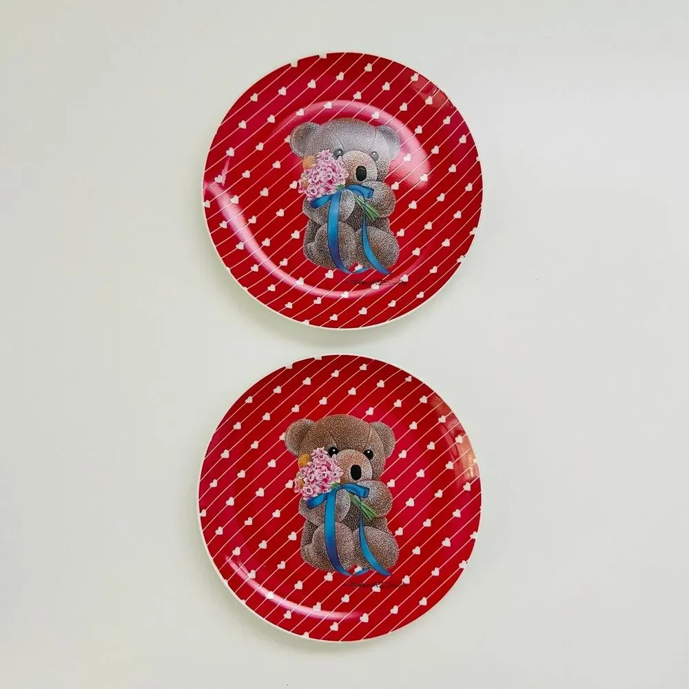 STEWART DANIELS Red Hearts Teddy Bear Pink Flowers Decorative Plates, Set of 2